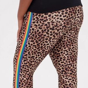Torrid  Platinum Legging - Liquid Leopard With Rainbow Side Stripe 4X